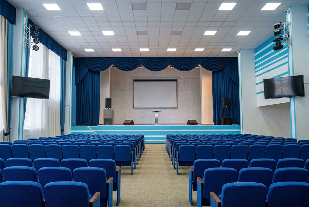 Оснащение актового зала